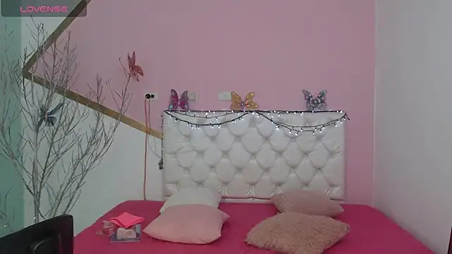 Snapshot of sofi_san chatting on 09/12/25, 01:55 sofi san online show from 09/12/25, 01:55