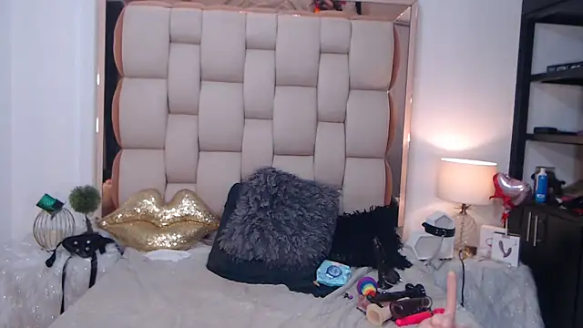 emarosse1 online show from 09/20/25, 01:54