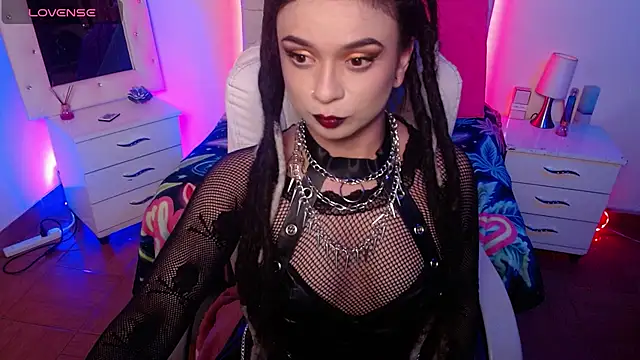 elapetitie online show from 10/28/25, 05:39