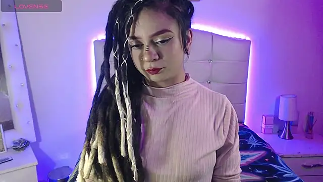 elapetitie online show from 11/28/25, 06:13