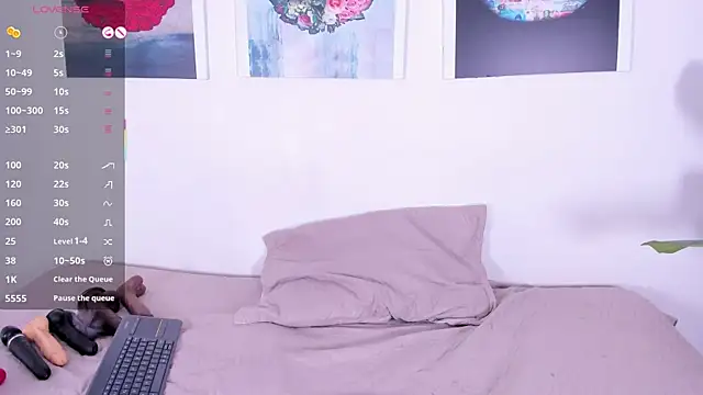 Monika-Ruiz online show from 11/15/25, 07:40