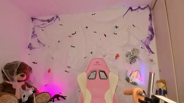 Nataly evans18 online show from 10/29/25, 07:07