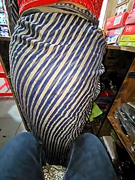 Snapshot of indianhotwife639 chatting on 01/09/26, 05:36 indianhotwife639 online show from 01/09/26, 05:36