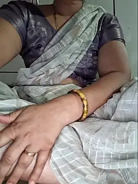 indianhotwife639 online show from 04/12/26, 10:46