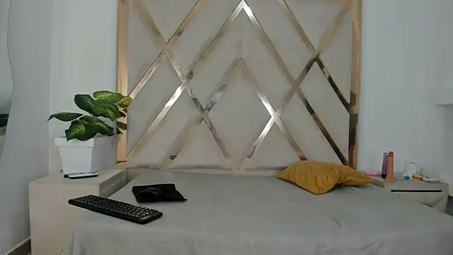 Snapshot of arielasm chatting on 09/12/25, 12:38 arielasm online show from 09/12/25, 12:38