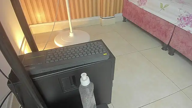 Mila grace  online show from 05/09/26, 06:22