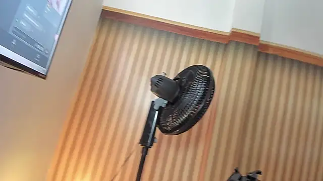 Mila grace  online show from 05/28/26, 06:25