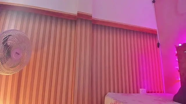 Mila grace  online show from 04/13/26, 06:34