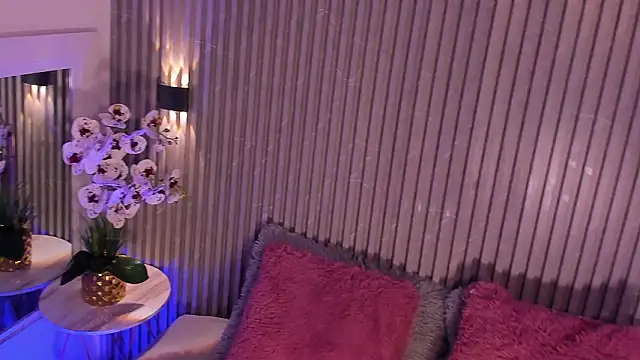 MaddyGray  online show from 02/02/26, 07:13