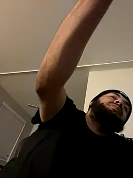 Snapshot of Bbrn69official chatting on 11/07/25, 09:25 Bbrn69official online show from 11/07/25, 09:25