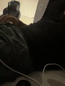 Snapshot of Bbrn69official chatting on 10/03/25, 08:16 Bbrn69official online show from 10/03/25, 08:16