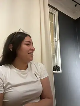 Alyha Cortes online show from 10/30/25, 01:31