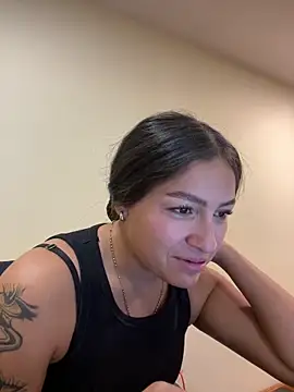 Alyha Cortes online show from 03/19/26, 01:44