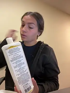 Alyha Cortes online show from 03/10/26, 01:48