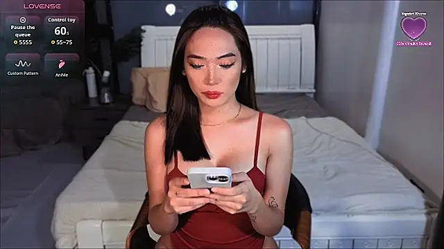 Madmoisellex online show from 12/04/25, 06:51