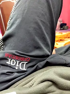 mannu11223 online show from 12/05/25, 10:25