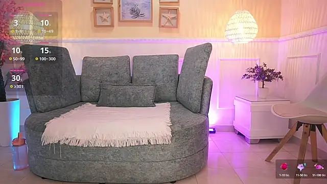 LoonaNyx online show from 11/17/25, 11:36