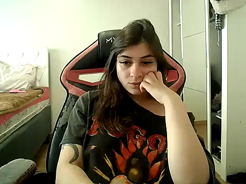 Becca B online show from 10/07/25, 07:48