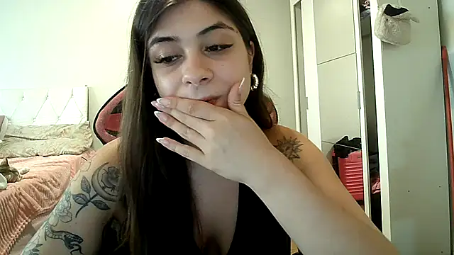 Becca B online show from 12/22/25, 07:47