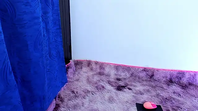 adahraa younng online show from 09/29/25, 08:25