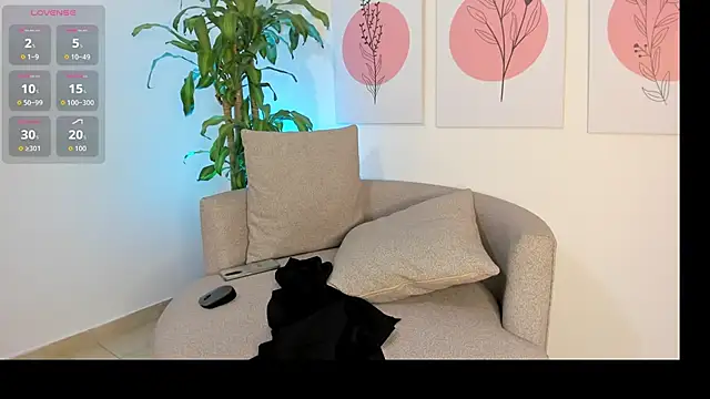 nefer ahsgarr online show from 12/18/25, 11:30