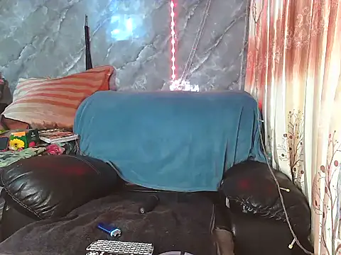 ZARIA-VIXEN online show from 10/29/25, 09:58