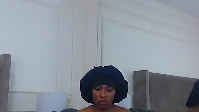 NatashaSilver online show from 10/31/25, 01:30