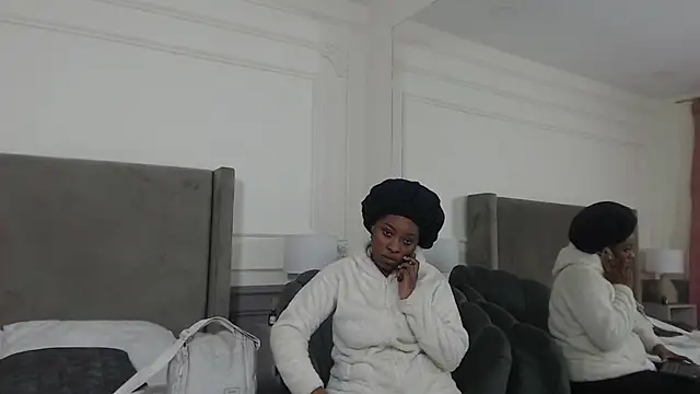 NatashaSilver online show from 11/20/25, 01:01