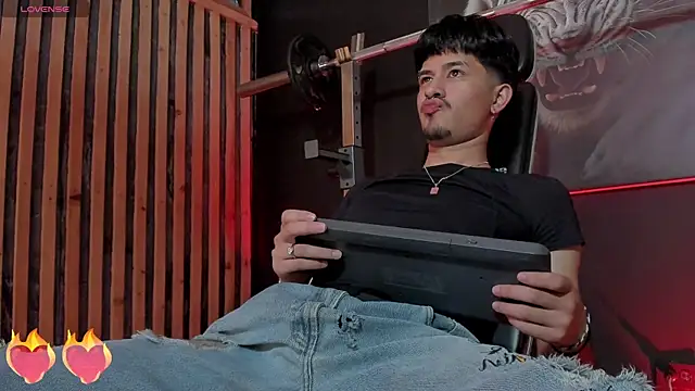 DimitriDeluxe online show from 10/30/25, 07:55