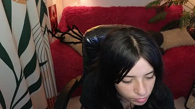 kathie lozada online show from 10/18/25, 04:14