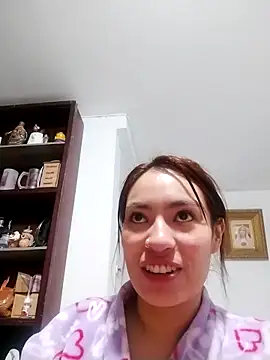 Adarha Ramirez online show from 11/05/25, 10:57