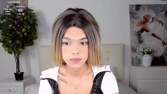 MadonnaRossi online show from 04/10/26, 10:06