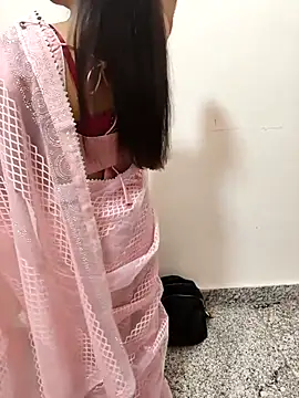 Snapshot of Shalu_G chatting on 10/02/25, 06:39 Shalu G online show from 10/02/25, 06:39