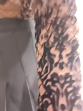 Snapshot of Shalu_G chatting on 11/24/25, 07:30 Shalu G online show from 11/24/25, 07:30