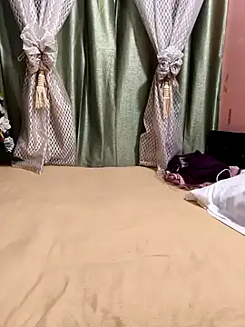 Snapshot of Shalu_G chatting on 07/04/26, 04:44 Shalu G online show from 07/04/26, 04:44