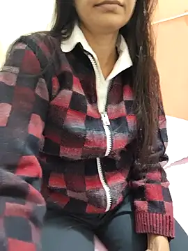 Snapshot of Shalu_G chatting on 11/18/25, 05:33 Shalu G online show from 11/18/25, 05:33