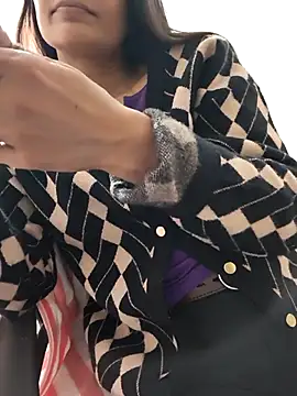 Snapshot of Shalu_G chatting on 11/14/25, 11:36 Shalu G online show from 11/14/25, 11:36