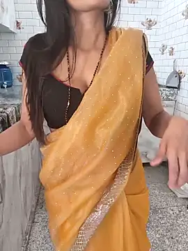 Snapshot of Shalu_G chatting on 10/10/25, 05:41 Shalu G online show from 10/10/25, 05:41