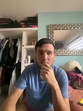 Alexitho25 online show from 11/30/25, 10:21