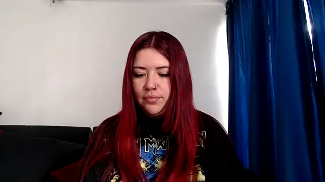 Snapshot of evilheart_69 chatting on 10/24/25, 04:39 evilheart 69 online show from 10/24/25, 04:39