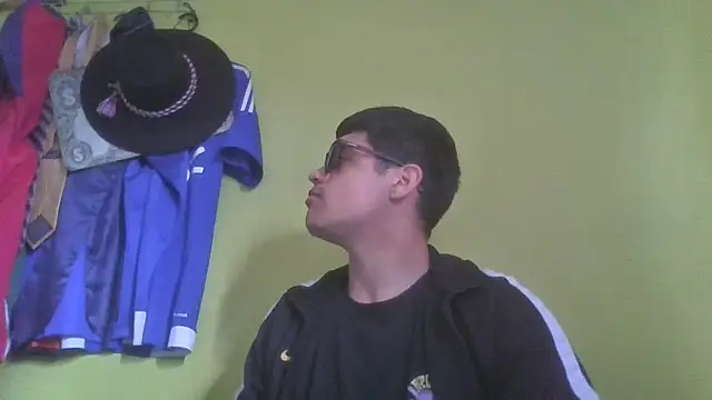Snapshot of juanfritaa21 chatting on 10/05/25, 06:53 juanfritaa21 online show from 10/05/25, 06:53