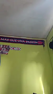 juanfritaa21 online show from 05/04/26, 06:11