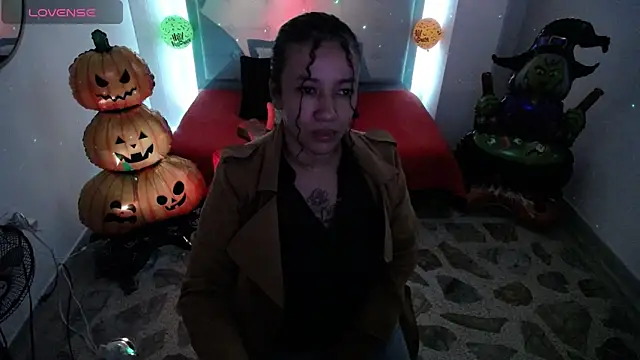 Snapshot of michel_rous_ chatting on 10/29/25, 11:53 michel rous online show from 10/29/25, 11:53