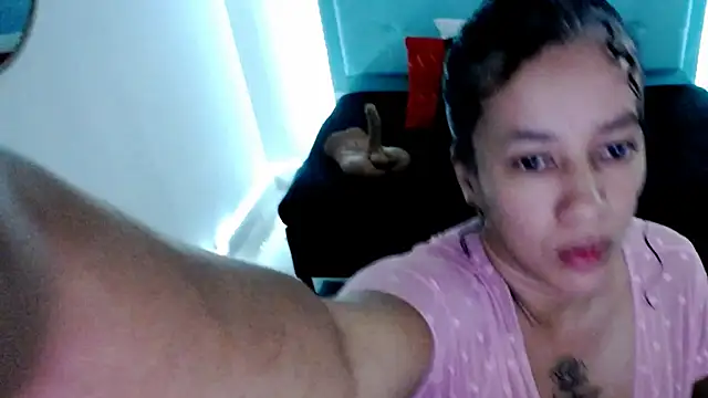 Snapshot of michel_rous_ chatting on 09/28/25, 01:29 michel rous online show from 09/28/25, 01:29