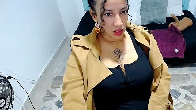 Snapshot of michel_rous_ chatting on 09/26/25, 11:44 michel rous online show from 09/26/25, 11:44