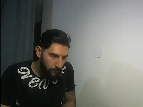 Snapshot of Alexgrc13 chatting on 10/09/25, 08:09 Alexgrc13 online show from 10/09/25, 08:09