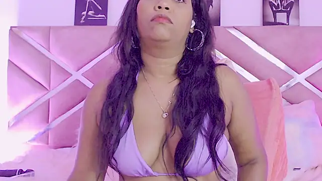 sofia 07 online show from 12/04/25, 08:19