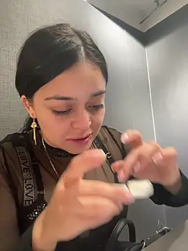 Emily Rivers  online show from 11/21/25, 01:21