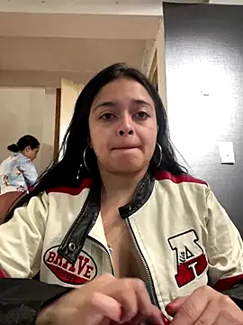 Emily Rivers  online show from 10/07/25, 01:12