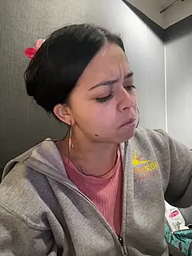 Emily Rivers  online show from 10/31/25, 01:08